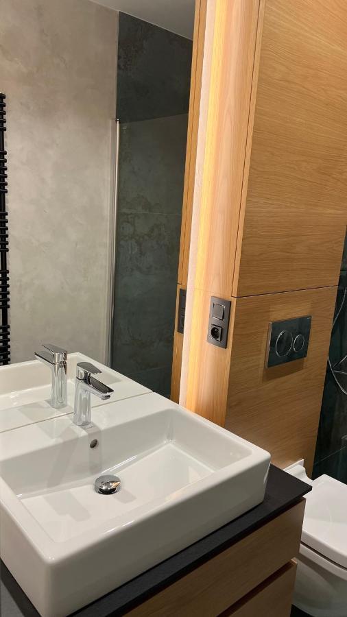 Kamel Club Restaurace A Penzion أولوموك المظهر الخارجي الصورة